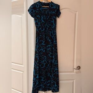 BANANA REPUBLIC size 0 maxi dress
